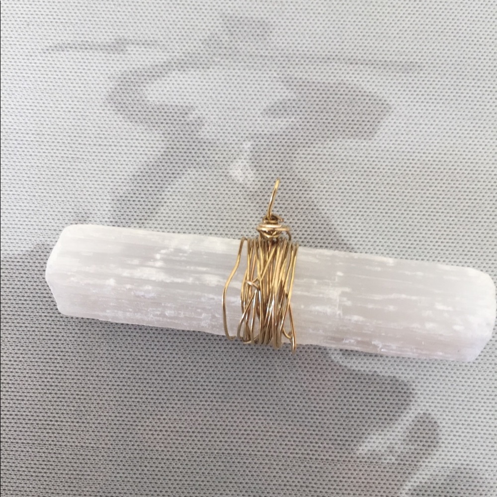 Selenite Crystal Necklace - Picture 5 of 6